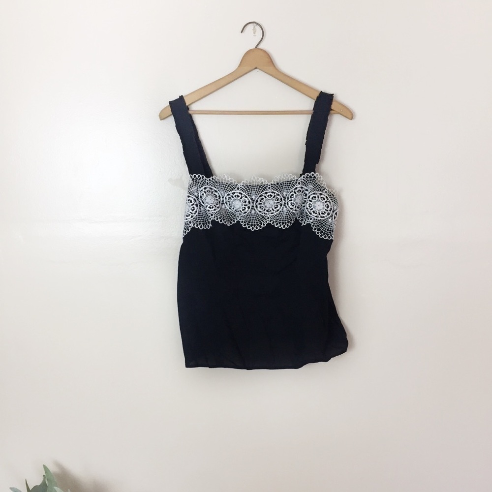 [LOFT] Black White Lace Sleeveless Tank Top